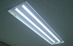 写真：LED蛍光管設置外観